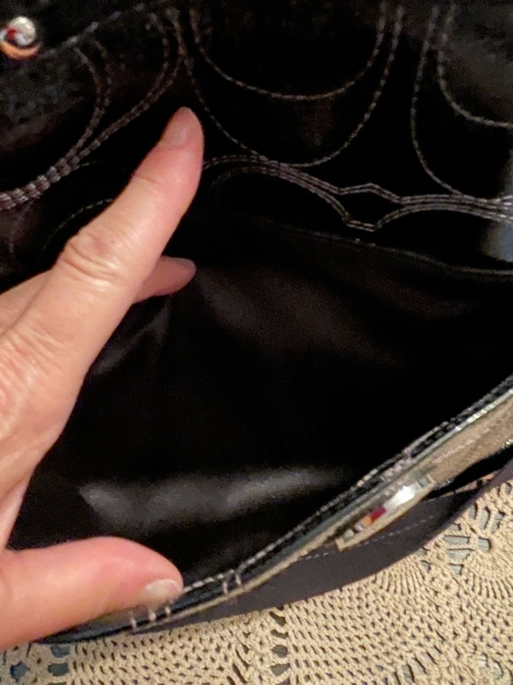 Coach Signature Stitched Leather Diaper-Tote Bag. A iPad can fit too - Picture 7 of 13